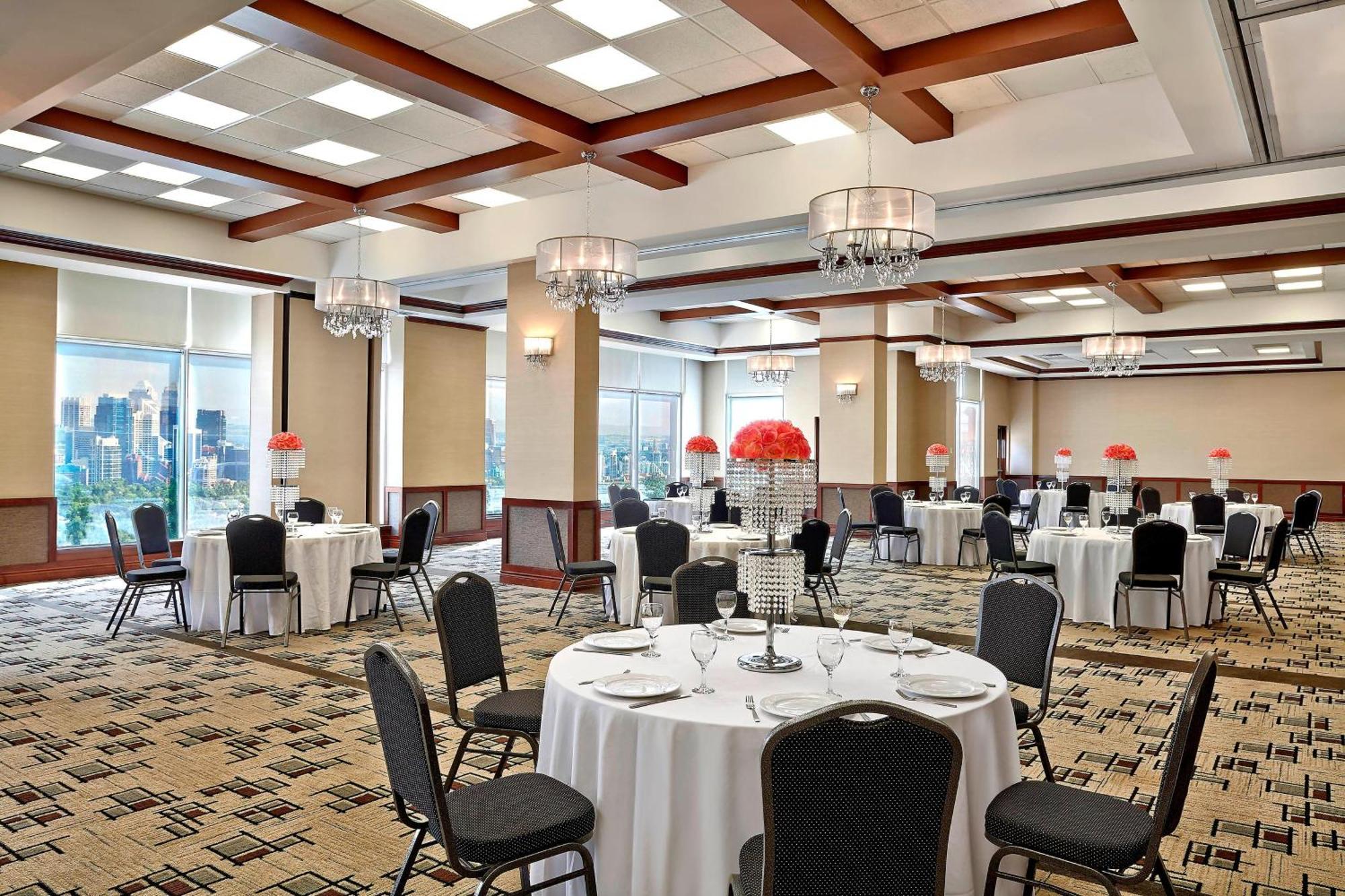 Four Points By Sheraton Calgary Airport Екстер'єр фото